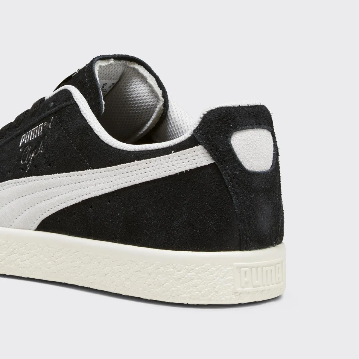 02587 Puma Clyde Hairy Suede