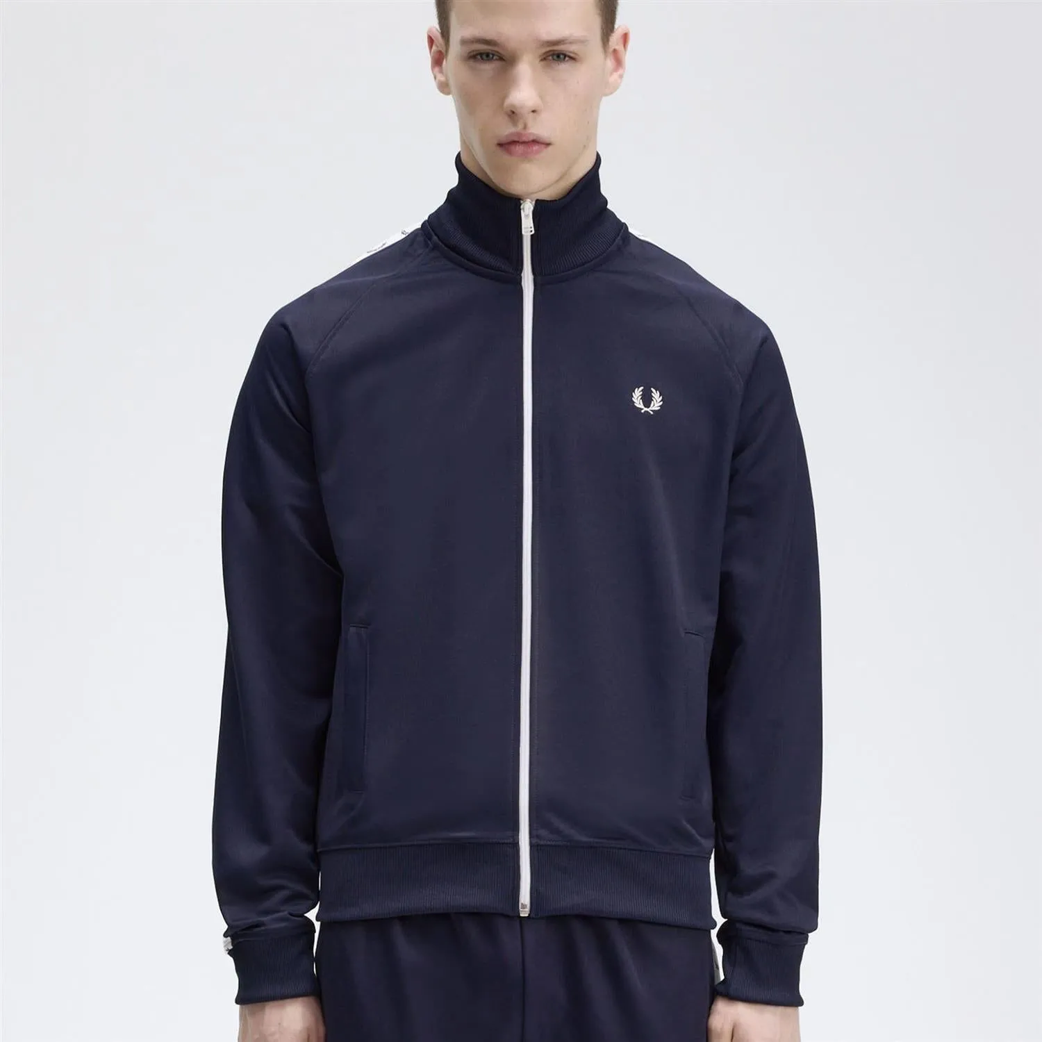 06699 Fred Perry Taped track jacket Blue