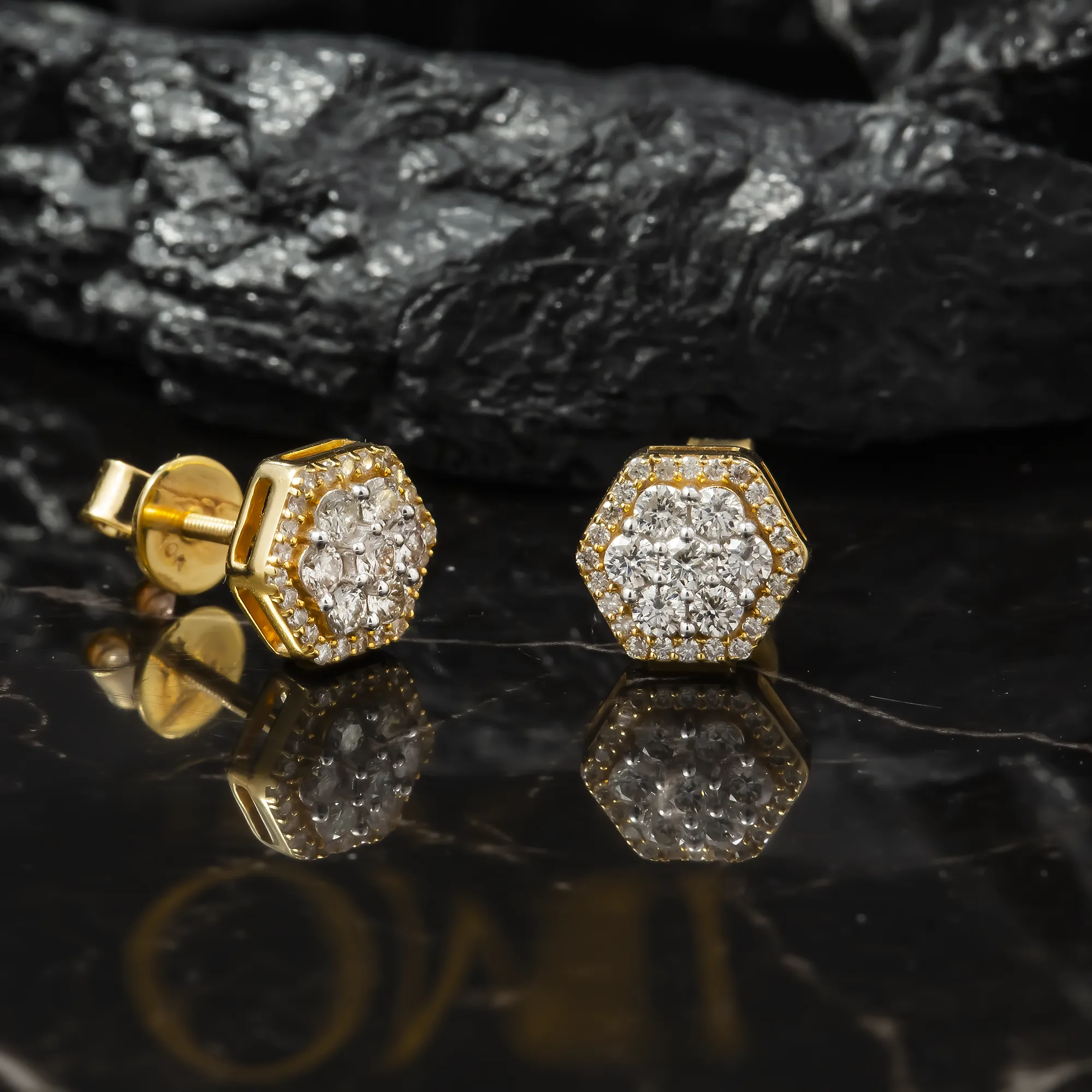 10K GOLD ROUND DIAMOND CLUSTER HEXAGON EARRINGS 0.62 CTW