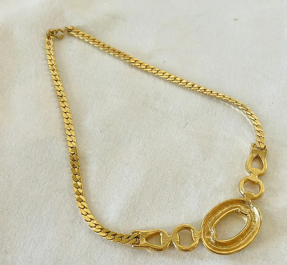 1980s vintage collar designer style necklace.