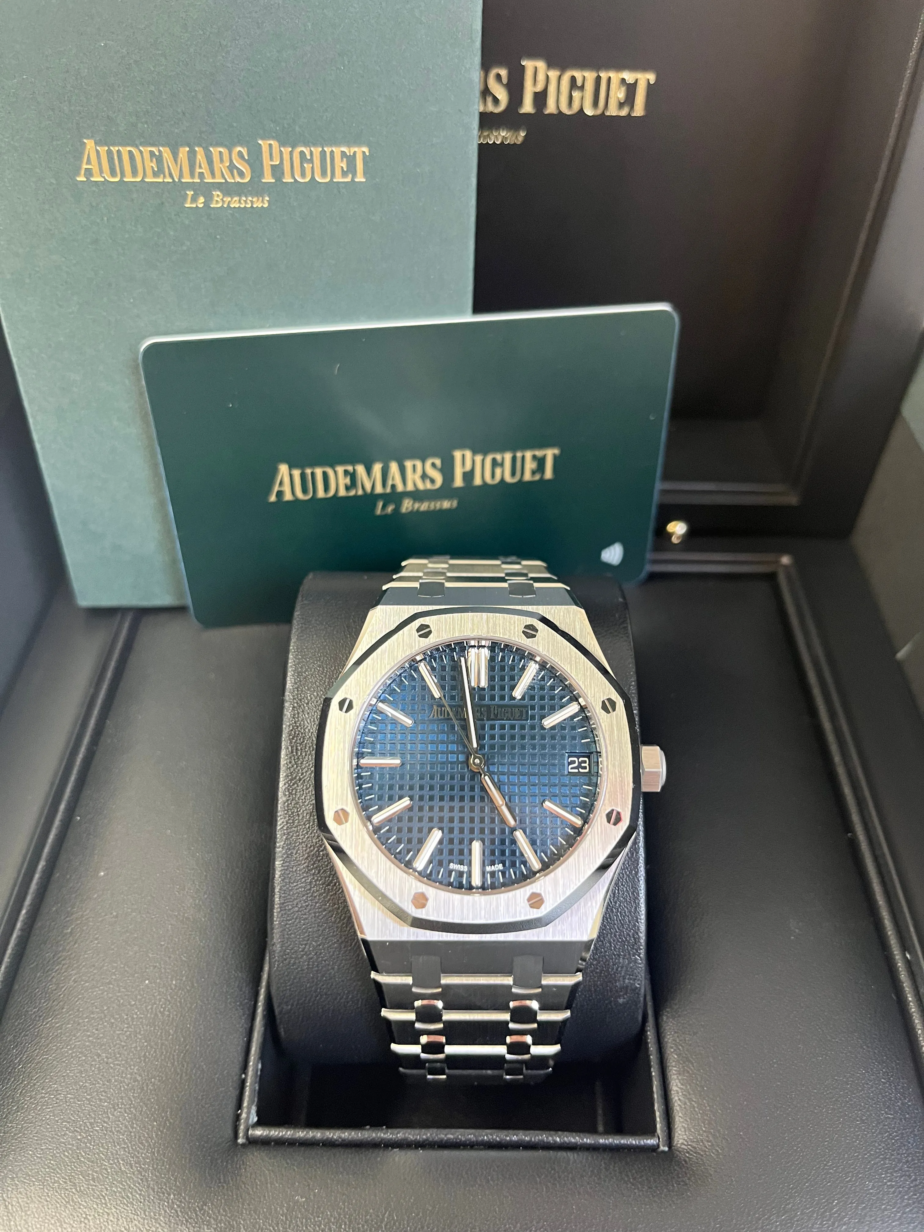 Audemars Piguet Royal Oak Selfwinding "50TH ANNIVERSARY" BLUE DIAL STAINLESS STEEL 41MM 15510ST.OO.1320ST.01