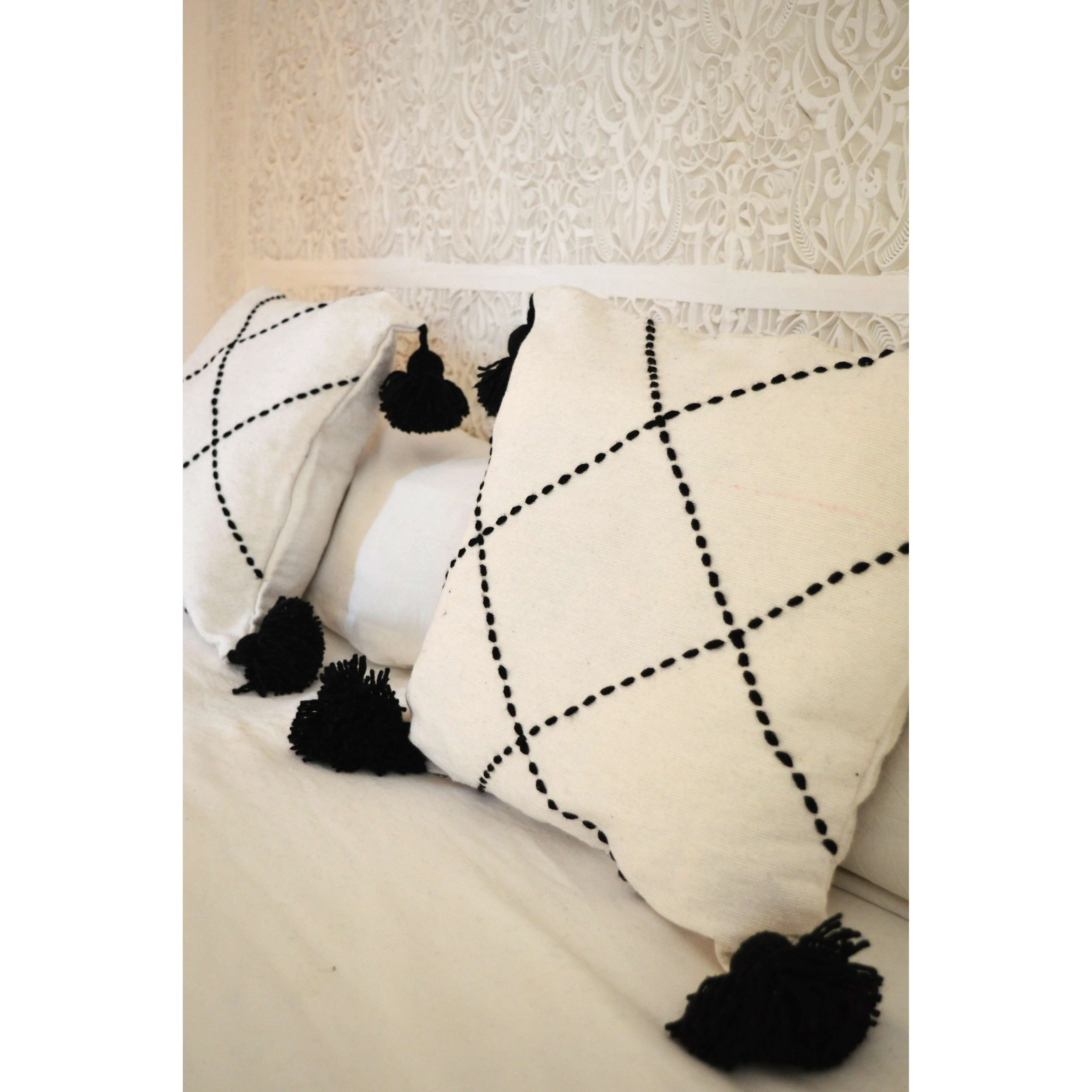 Black & White Beni Ourain Style Moroccan Handwoven Bed-End Cover Blanket