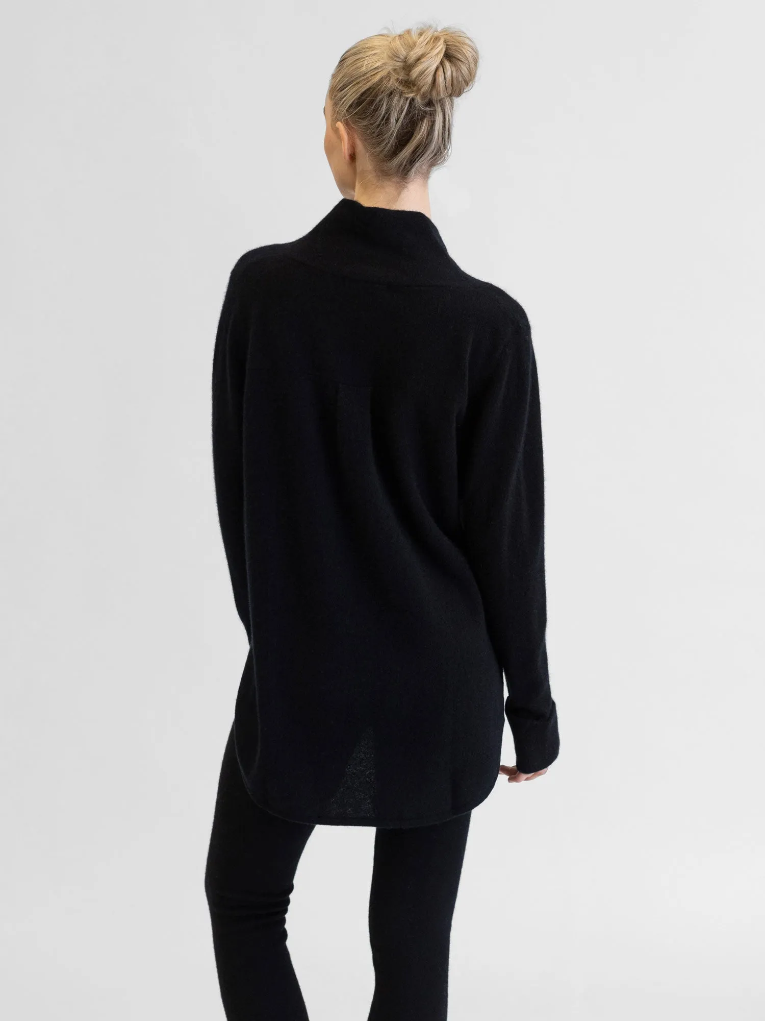 Cashmere sweater “Ida" - black