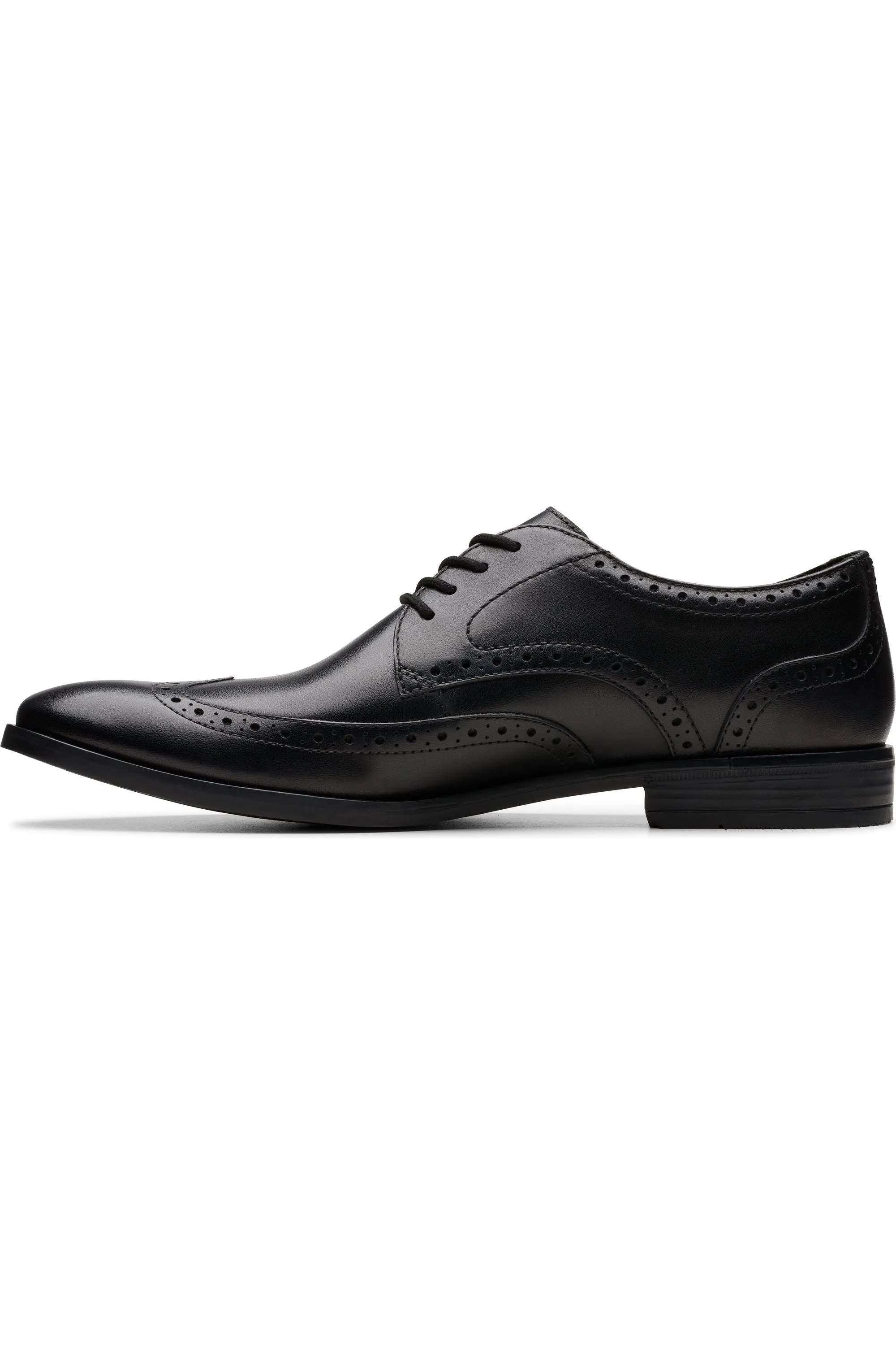 Clarks Brandon Limit in Black Leather