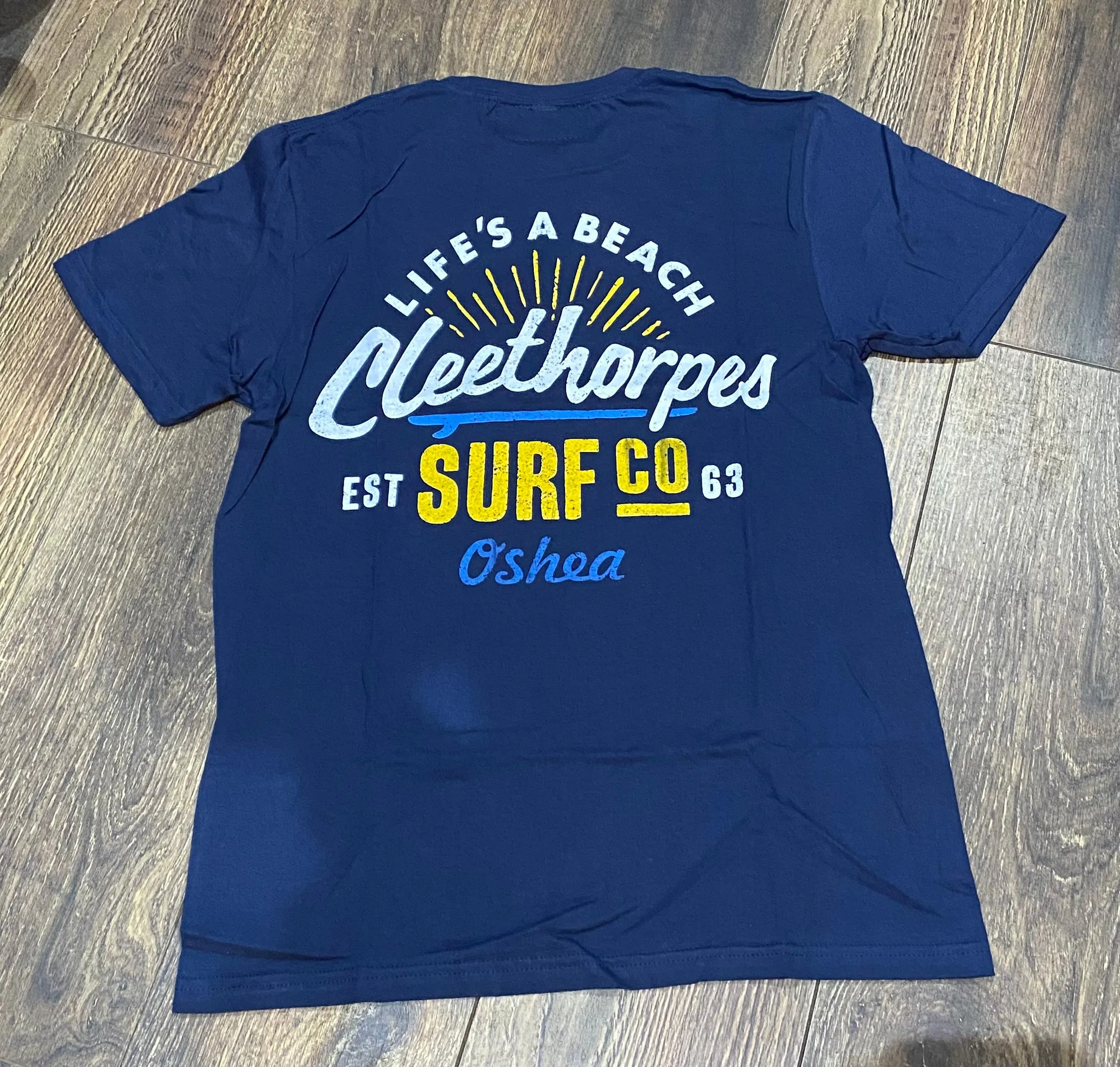 CLEETHORPES NEW-- LIFES A BEACH-- NAVY T-SHIRT