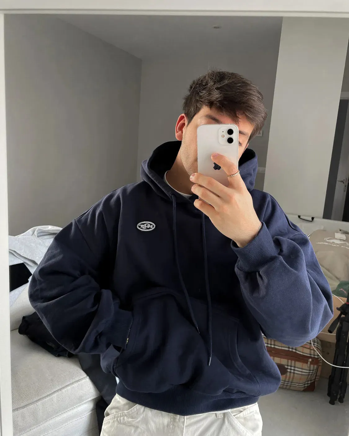 EMBOSS REFLECTIVE LOGO NAVY HOODIE