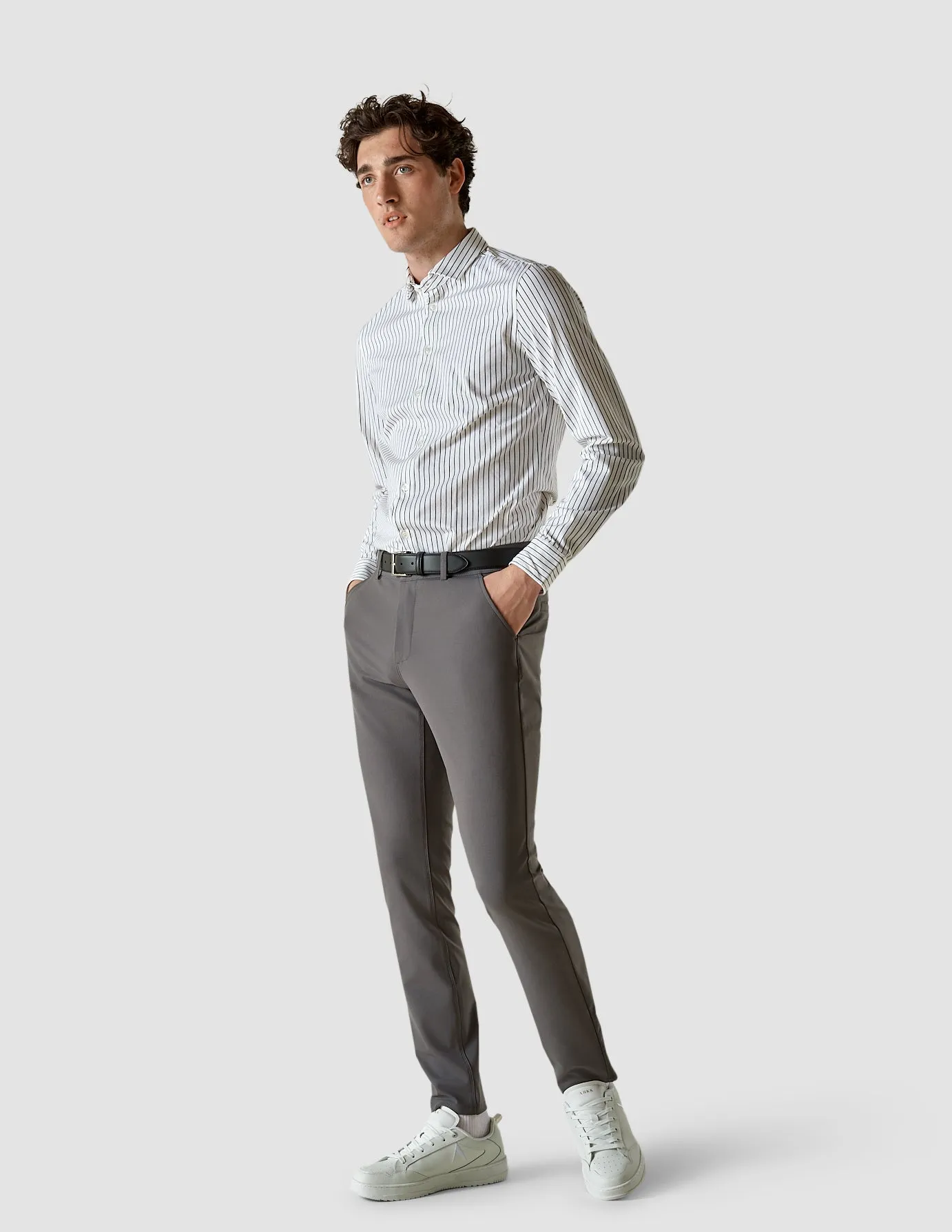 Essential Pants Regular Grey