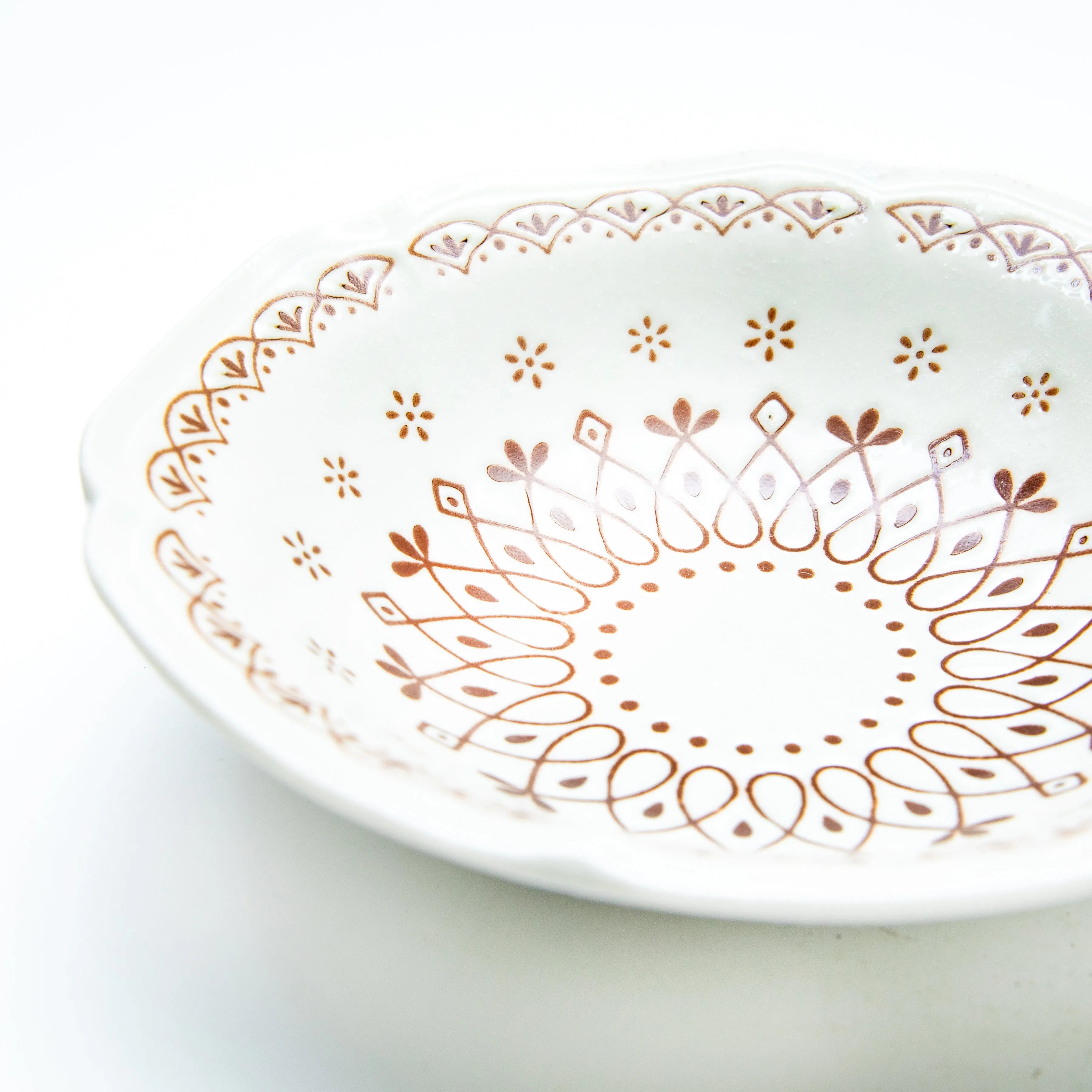 La Dentelle Wide Bowl