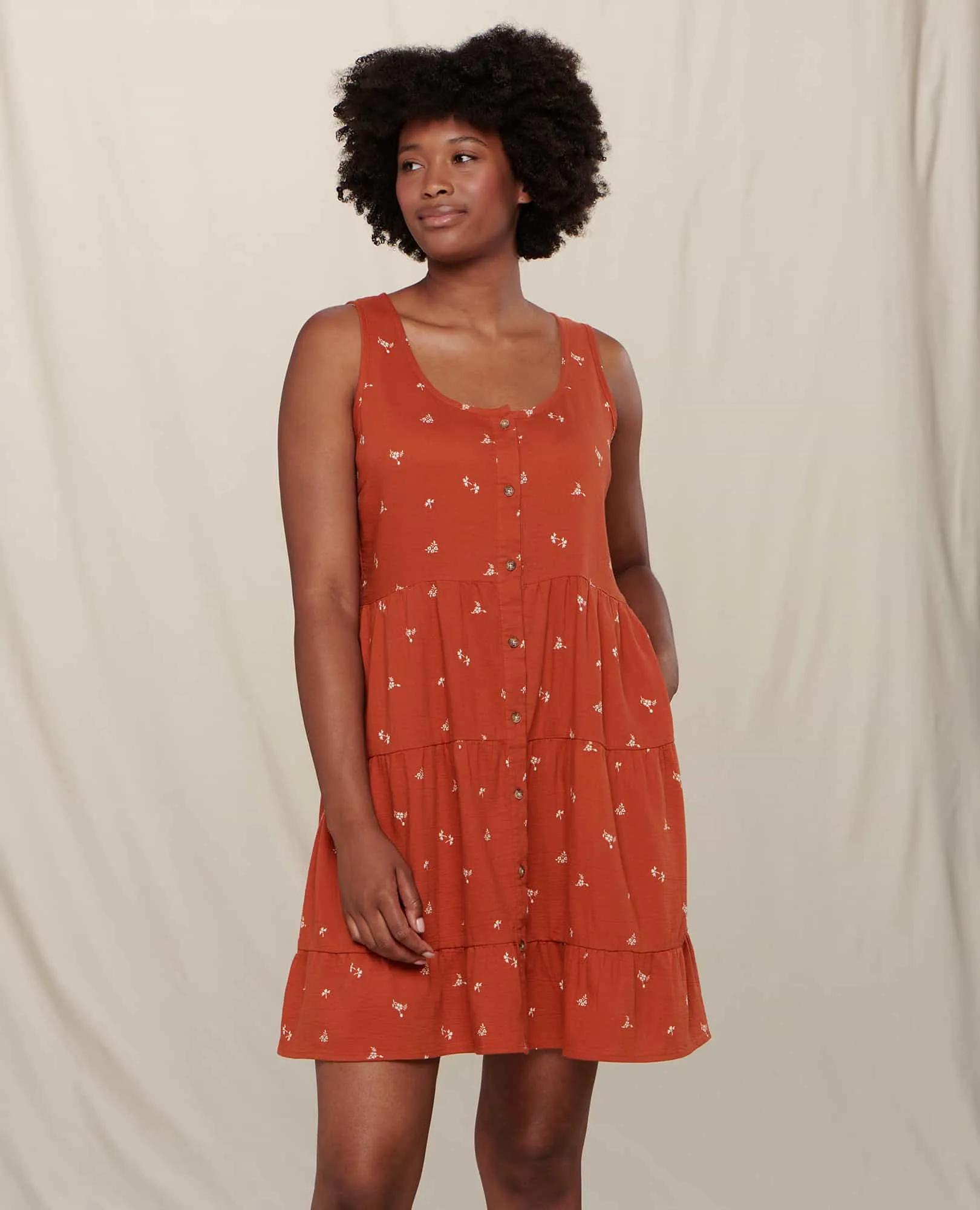 Manzana Tiered Sleeveless Dress