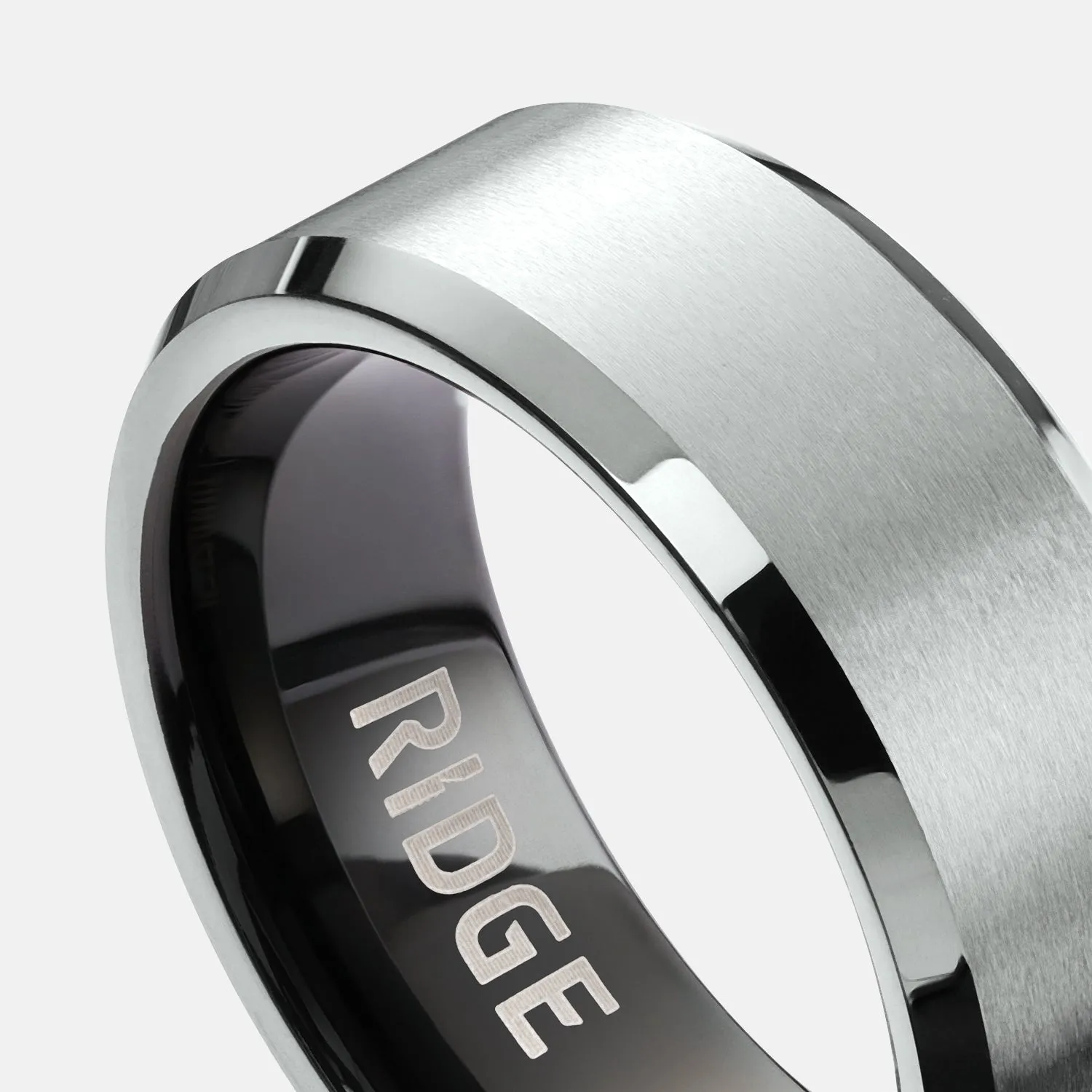 Ridge 8mm Beveled Ring Set - Platinum