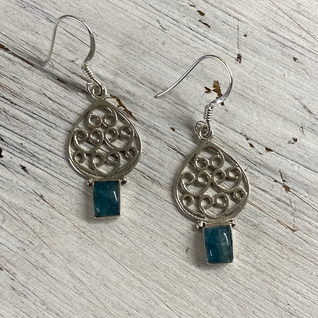 Solid Silver Apatite Moroccan Style Drop Earrings