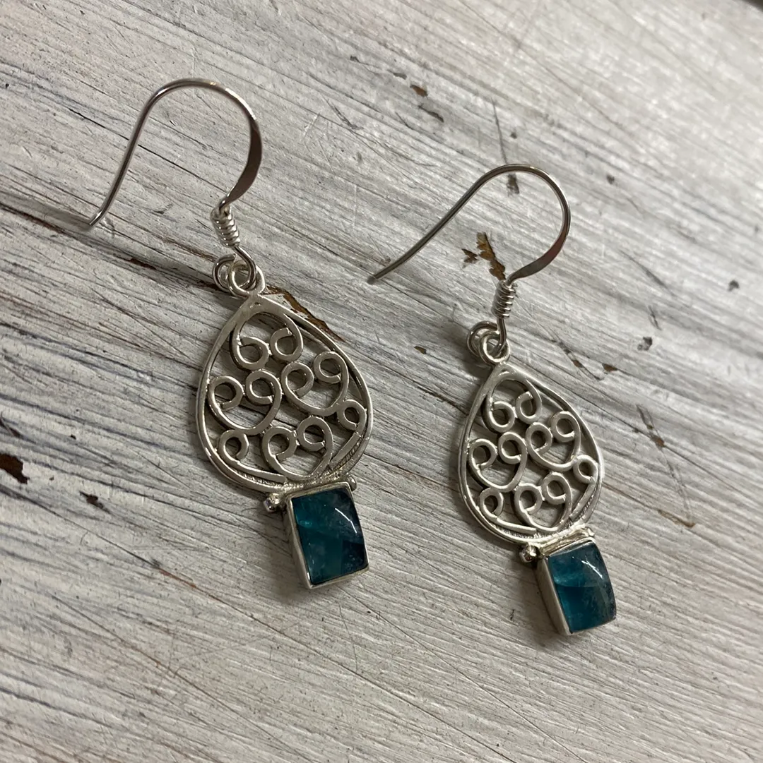 Solid Silver Apatite Moroccan Style Drop Earrings