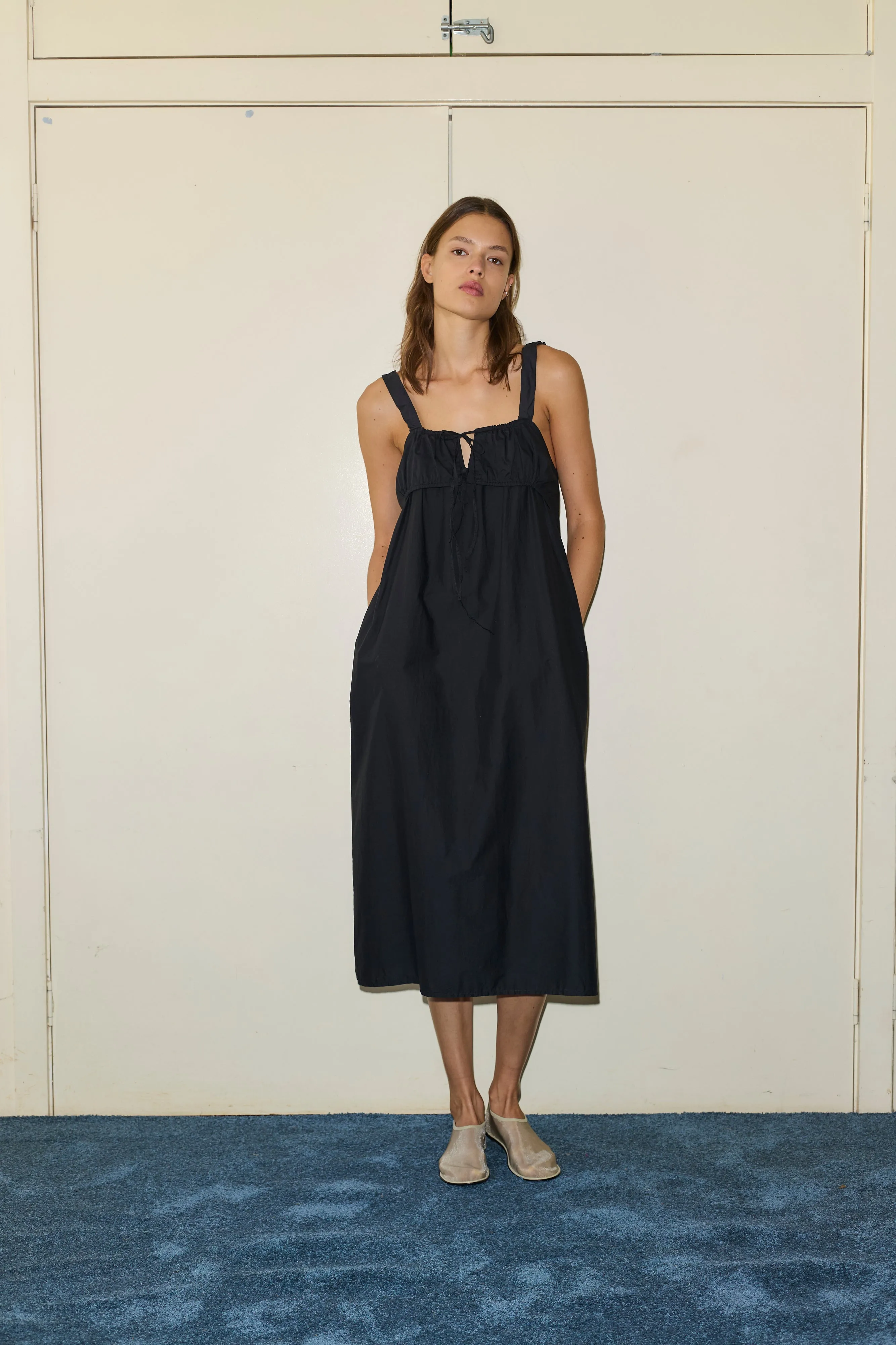 The Ruched Tie Dress - Black