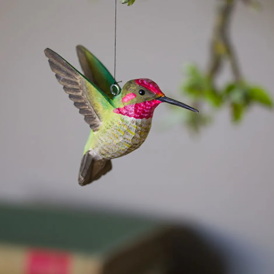 Wildlife Garden Decobird Carved Wooden Figure of Humming Birds in Flight